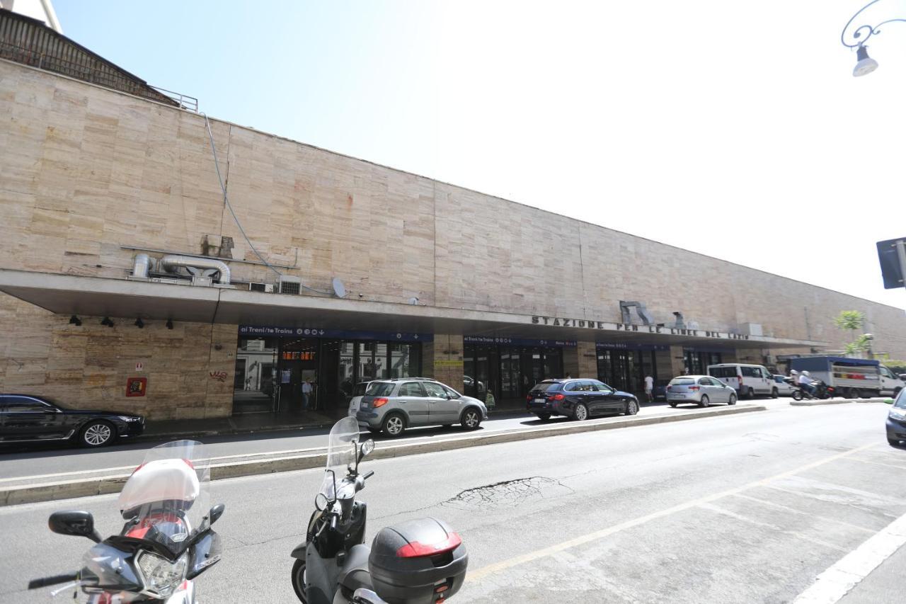 Appartamento Vicino Stazione Termini E Colosseo ローマ エクステリア 写真